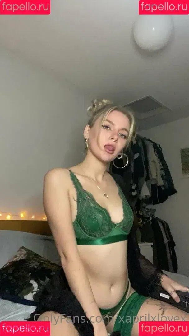 AprilLove_UK Onlyfans Photo Gallery 