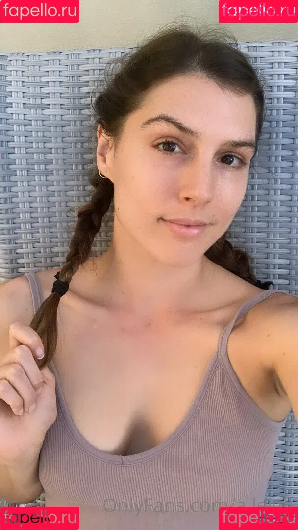a.leigh Onlyfans Photo Gallery 
