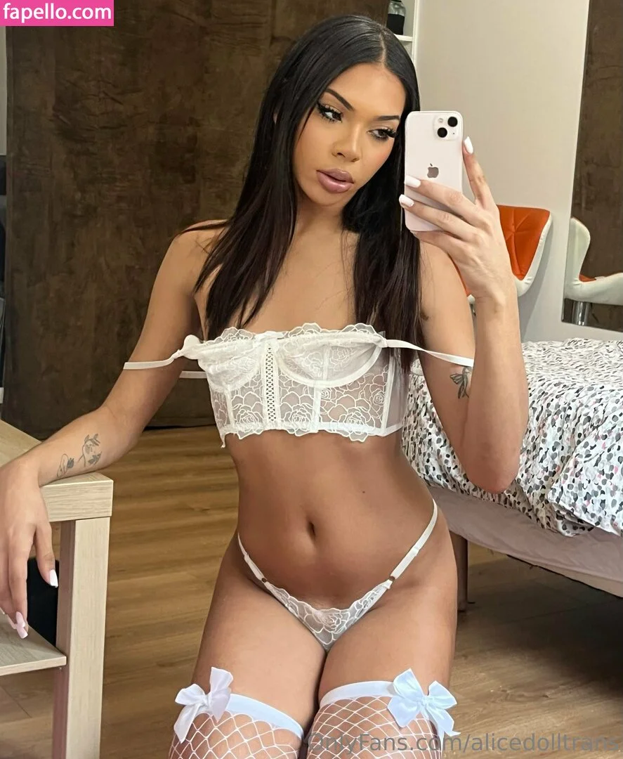 Alice Tapajos Onlyfans Photo Gallery 