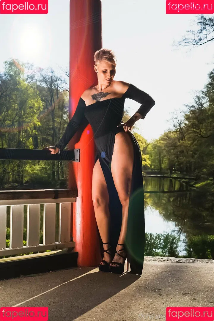 famez_de Onlyfans Photo Gallery 