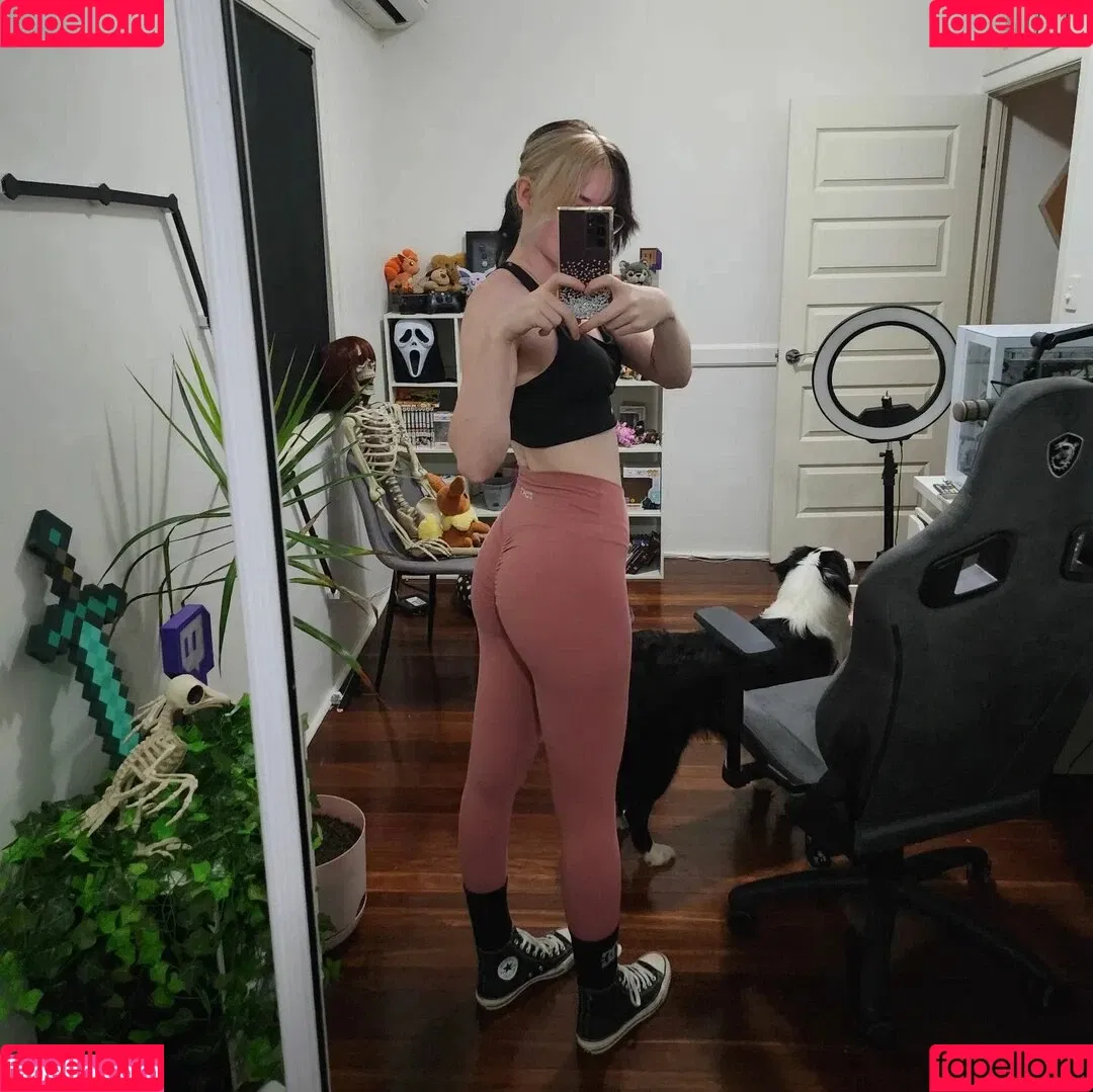 DeadlyKitten's Kofi Onlyfans Photo Gallery 