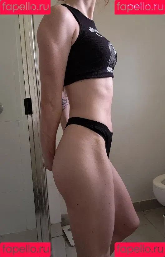 DeadlyKitten's Kofi Onlyfans Photo Gallery 