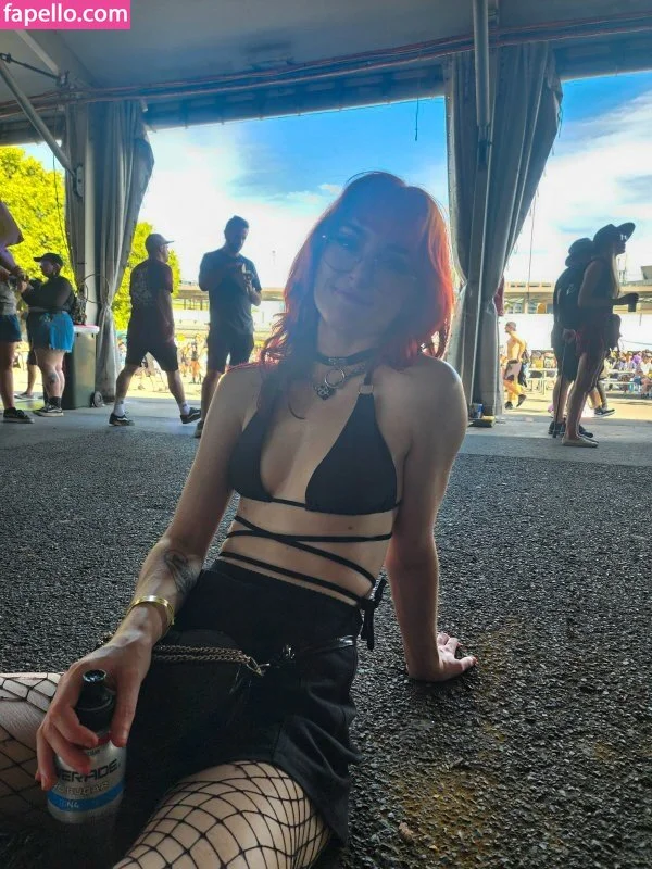 DeadlyKitten's Kofi Onlyfans Photo Gallery 