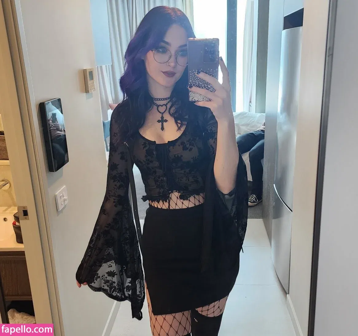 DeadlyKitten's Kofi Onlyfans Photo Gallery 