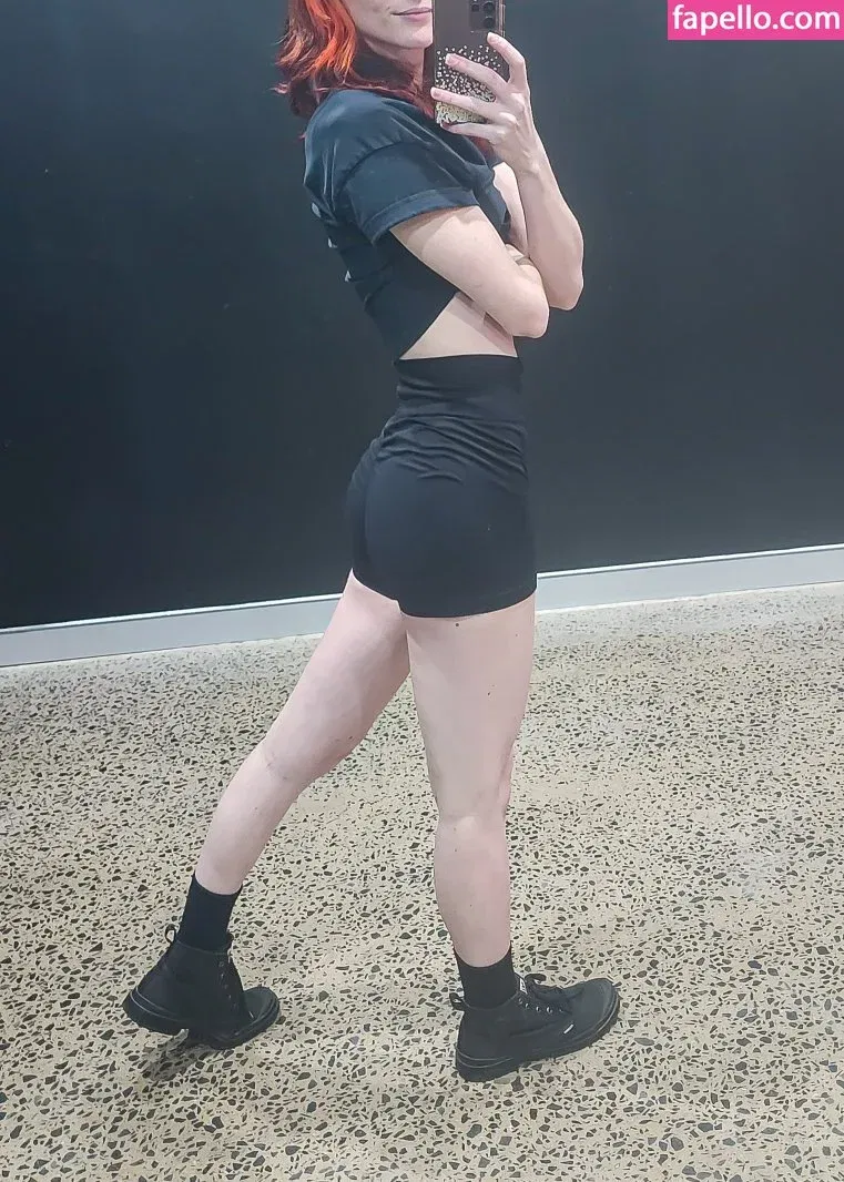 DeadlyKitten's Kofi Onlyfans Photo Gallery 