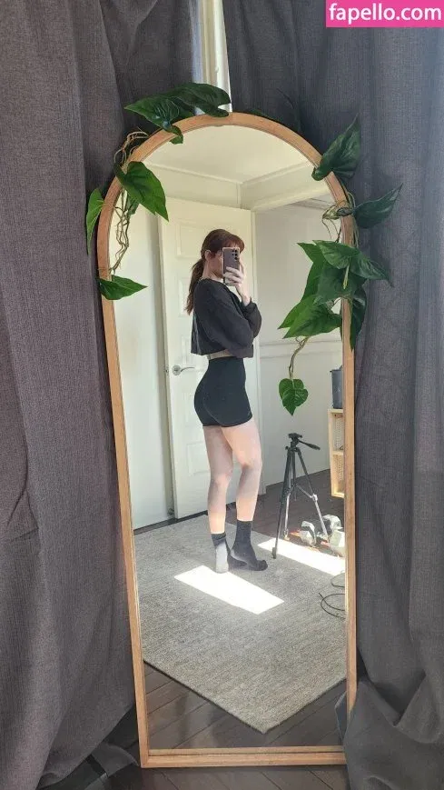 DeadlyKitten's Kofi Onlyfans Photo Gallery 