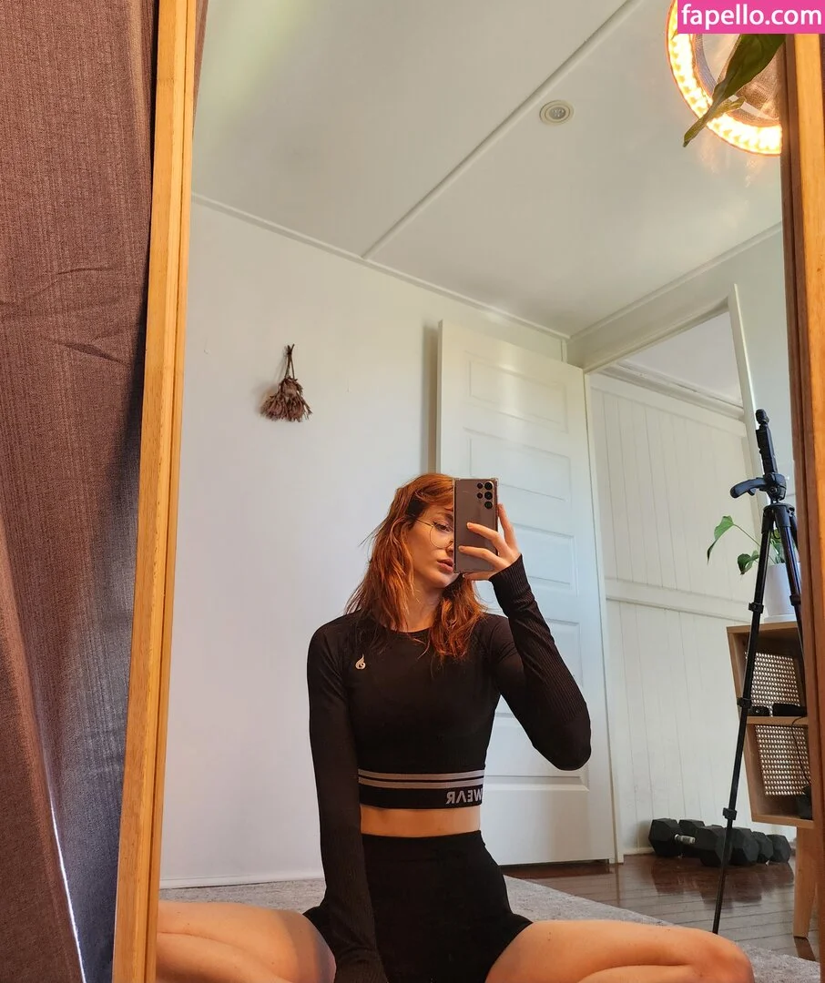 DeadlyKitten's Kofi Onlyfans Photo Gallery 