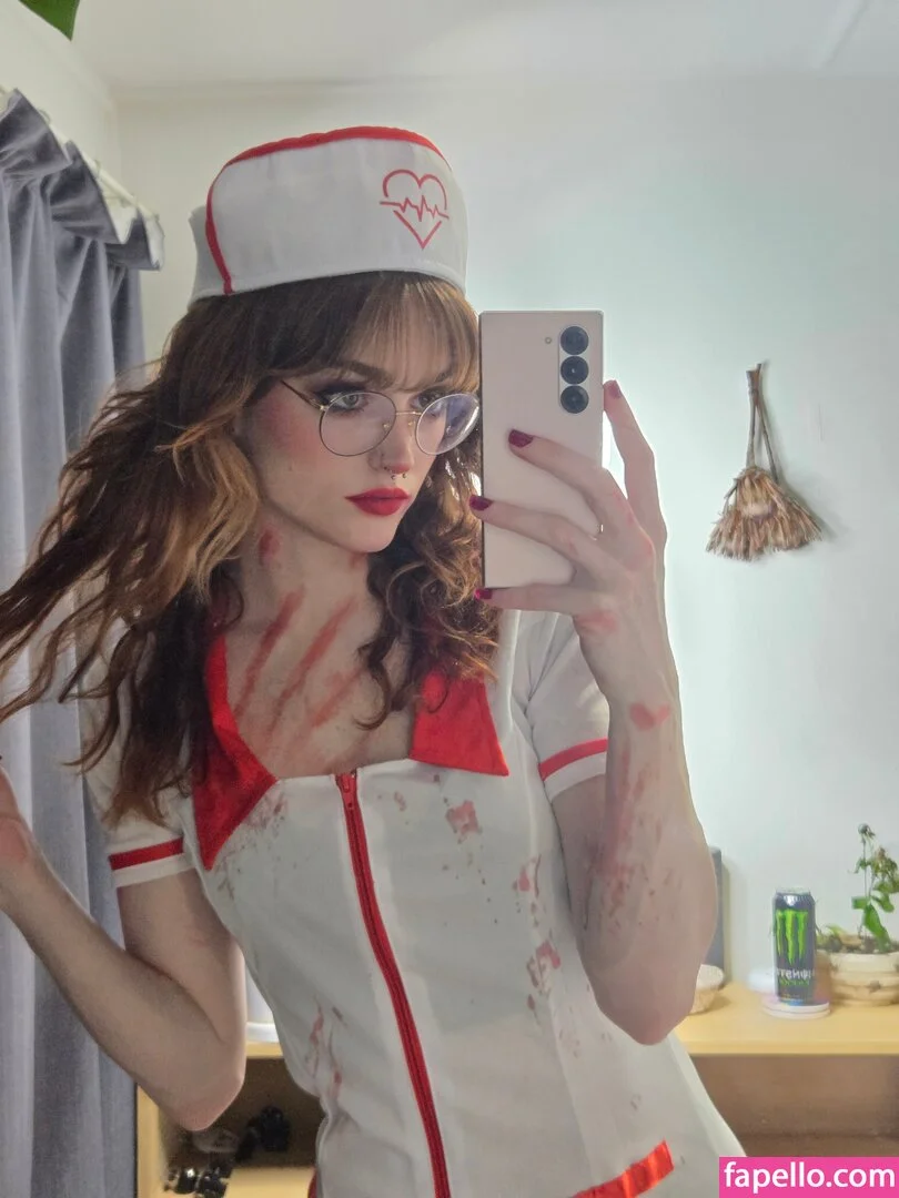 DeadlyKitten's Kofi Onlyfans Photo Gallery 