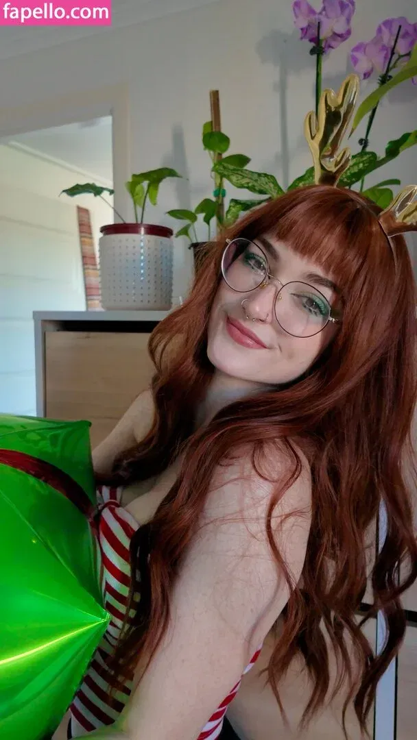 DeadlyKitten's Kofi Onlyfans Photo Gallery 