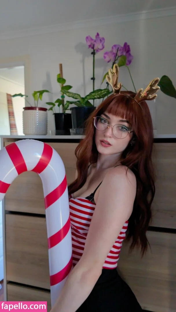 DeadlyKitten's Kofi Onlyfans Photo Gallery 