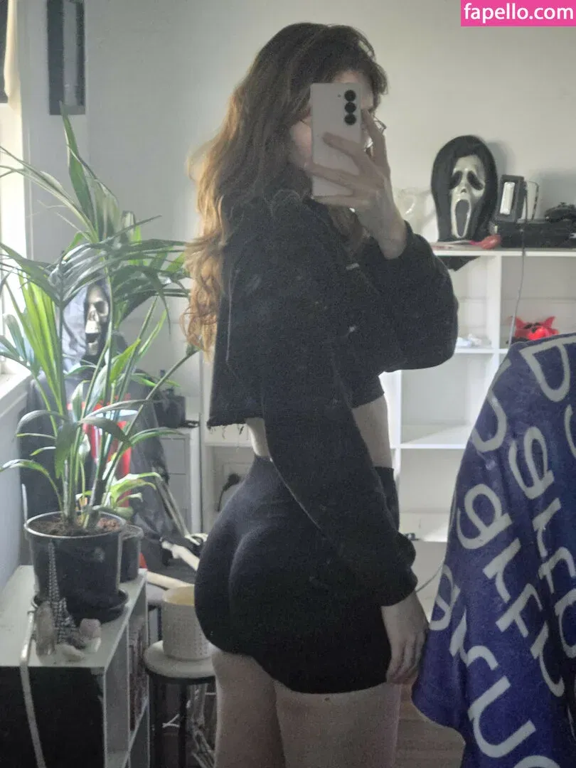 DeadlyKitten's Kofi Onlyfans Photo Gallery 