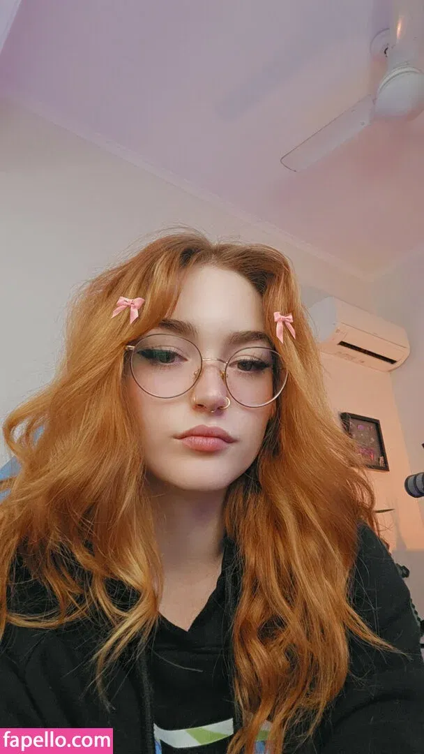 DeadlyKitten's Kofi Onlyfans Photo Gallery 