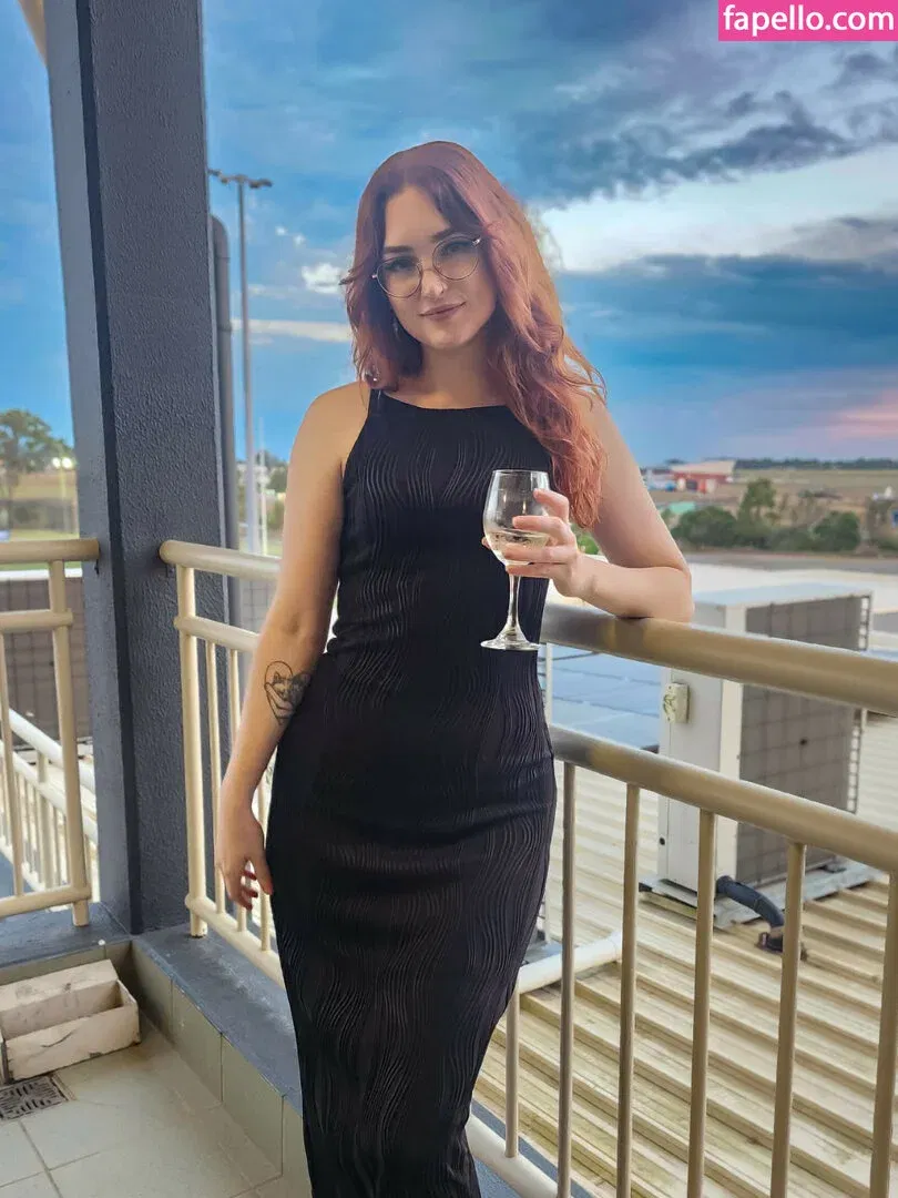 DeadlyKitten's Kofi Onlyfans Photo Gallery 