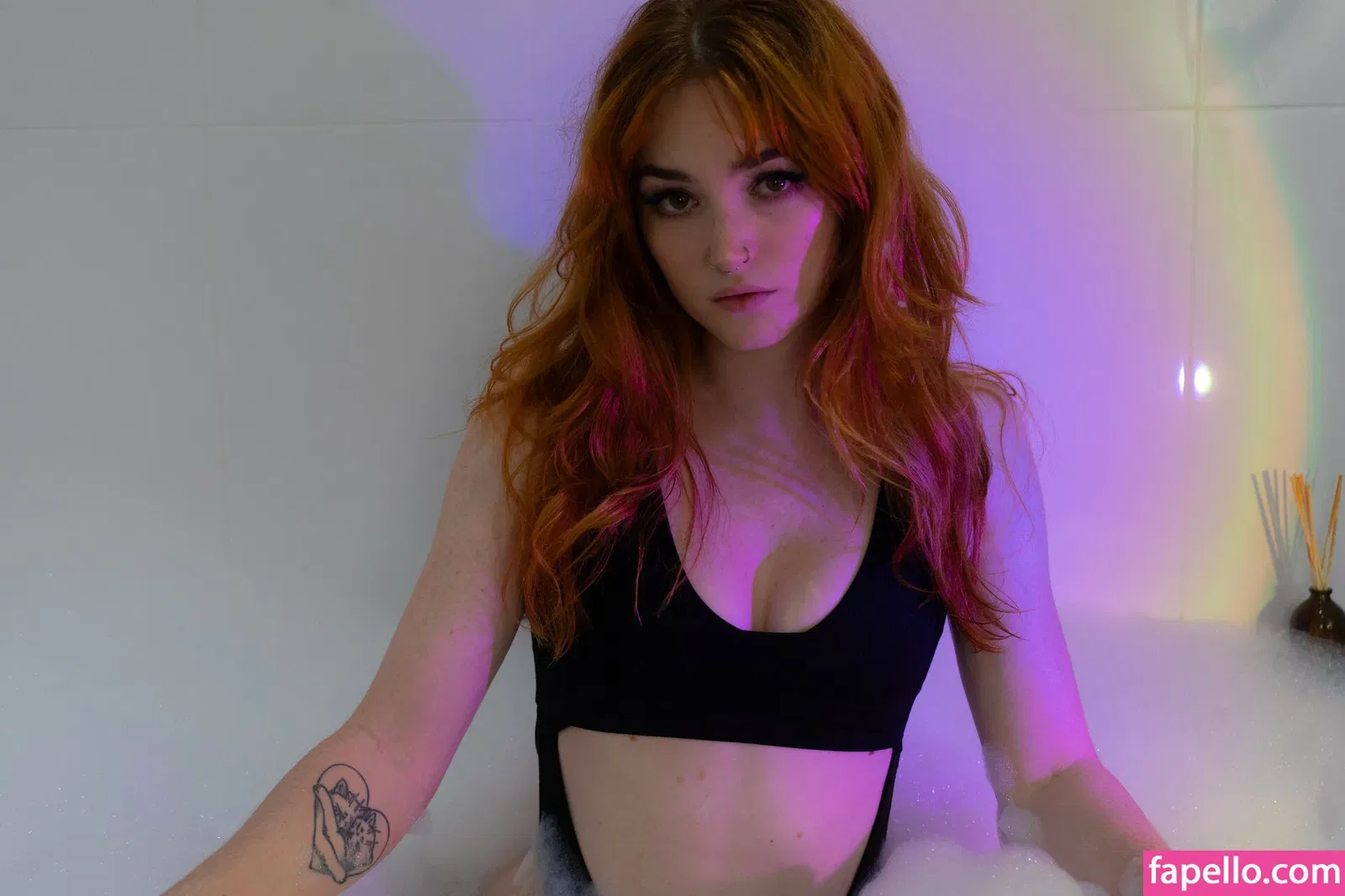 DeadlyKitten's Kofi Onlyfans Photo Gallery 