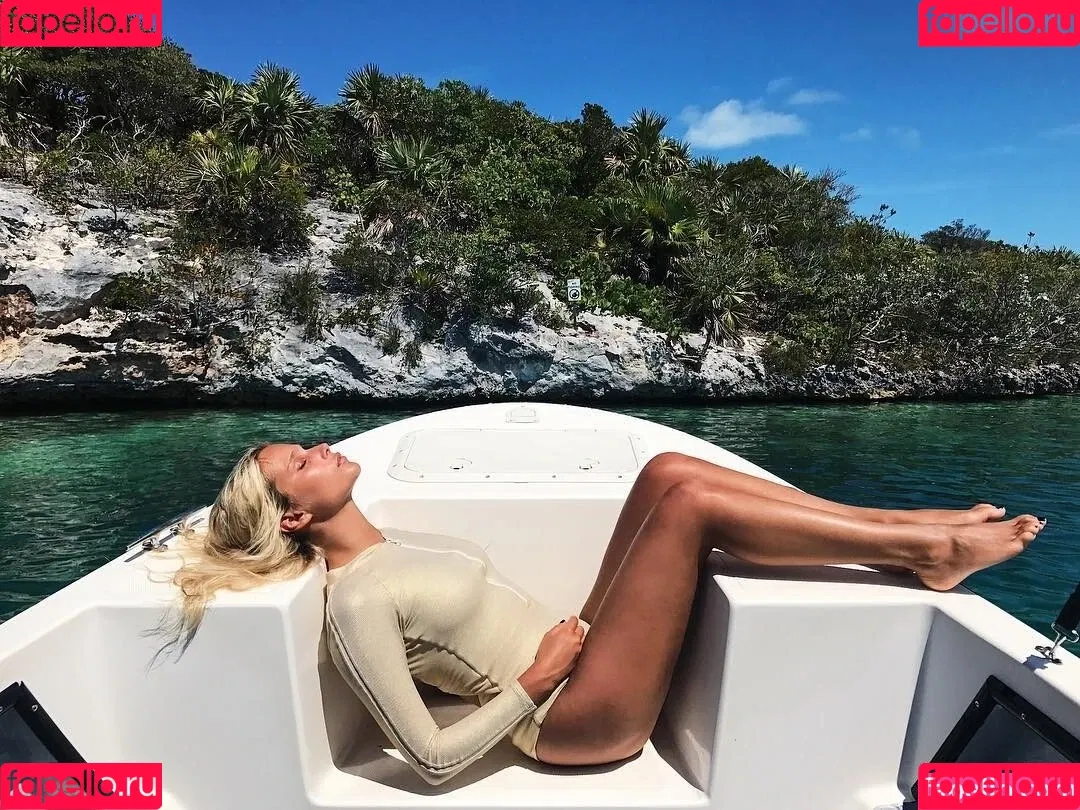 Valentina Zenere Onlyfans Photo Gallery 