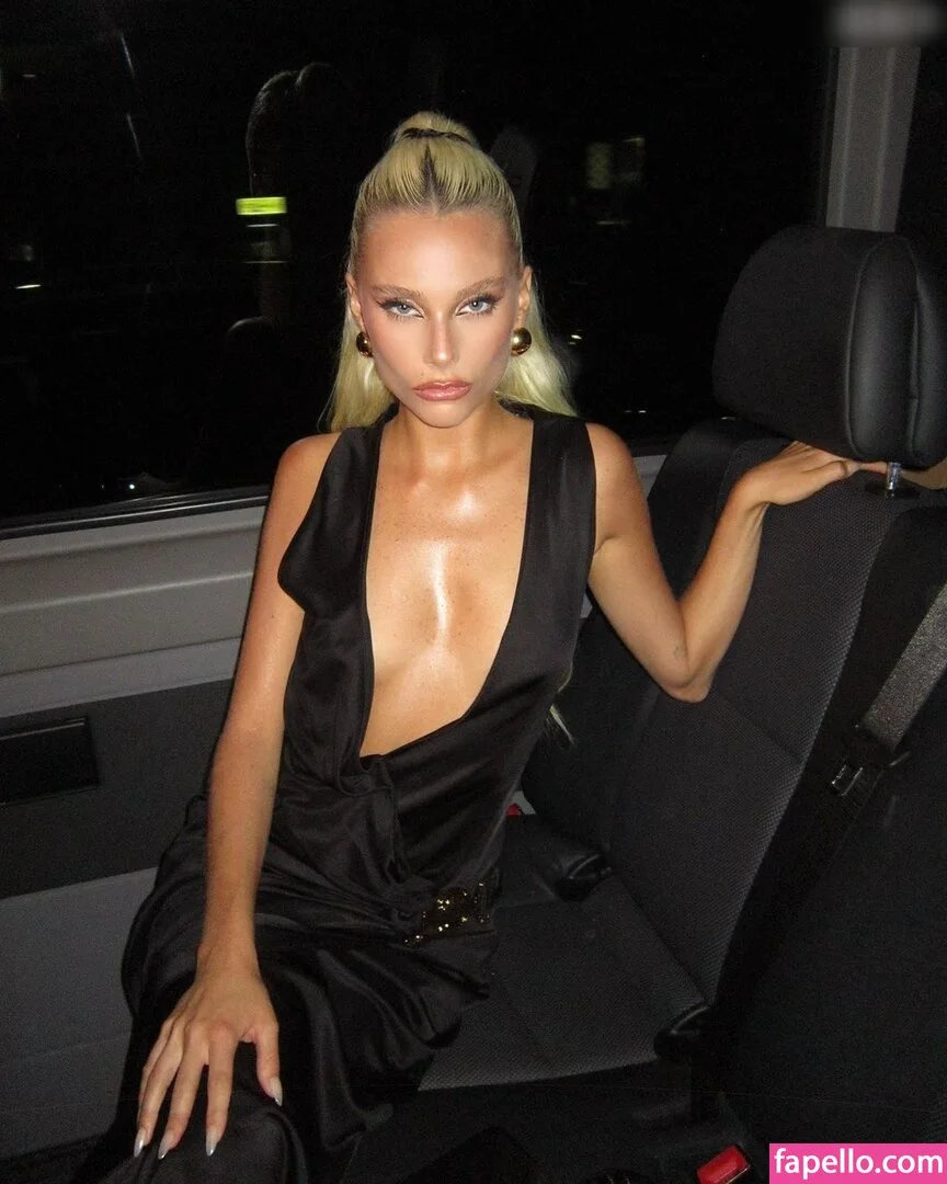 Valentina Zenere Onlyfans Photo Gallery 