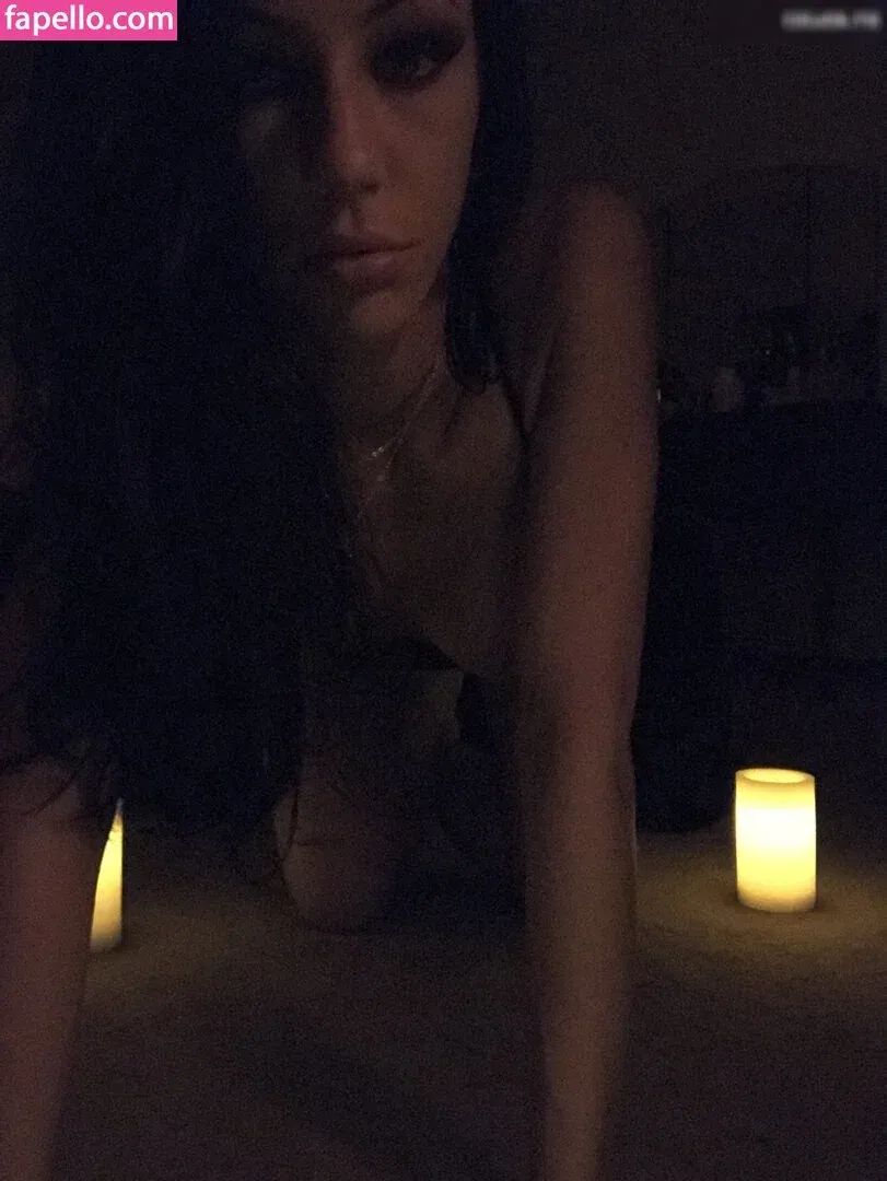 Dawn Avril Onlyfans Photo Gallery 