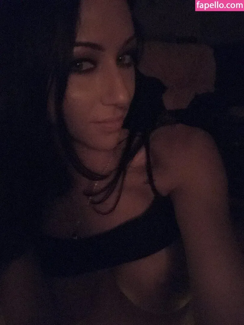 Dawn Avril Onlyfans Photo Gallery 