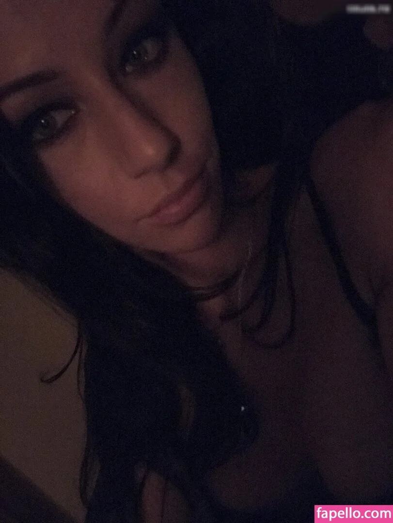 Dawn Avril Onlyfans Photo Gallery 