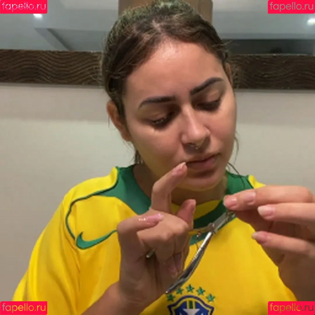 Bella Menezes Onlyfans Photo Gallery 
