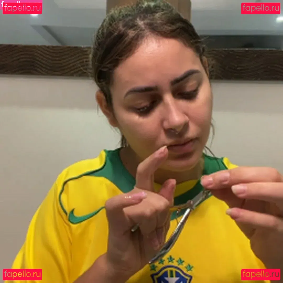 Bella Menezes Onlyfans Photo Gallery 