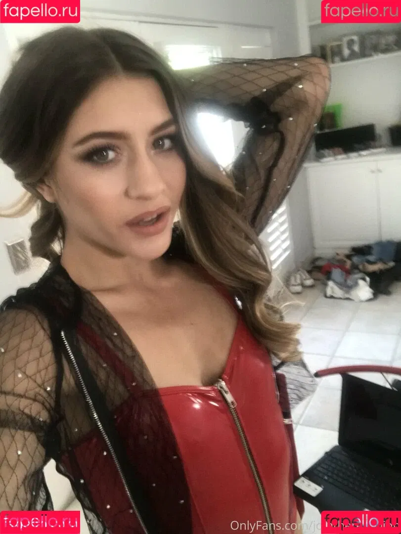 iamtherebellynn Onlyfans Photo Gallery 