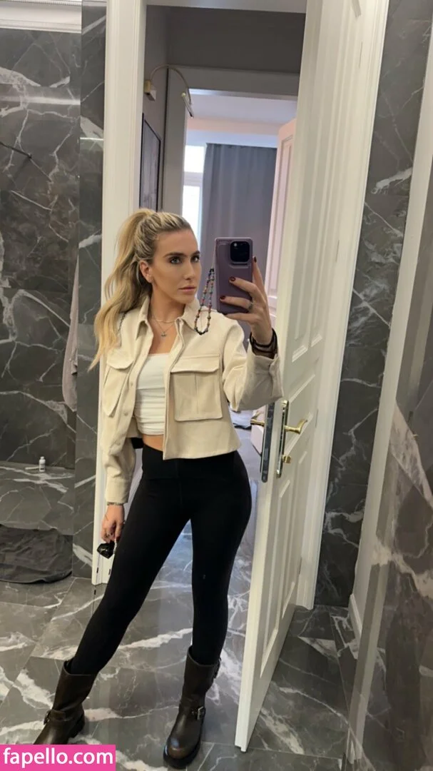 movementswithmolly Nude Onlyfans Photo 45