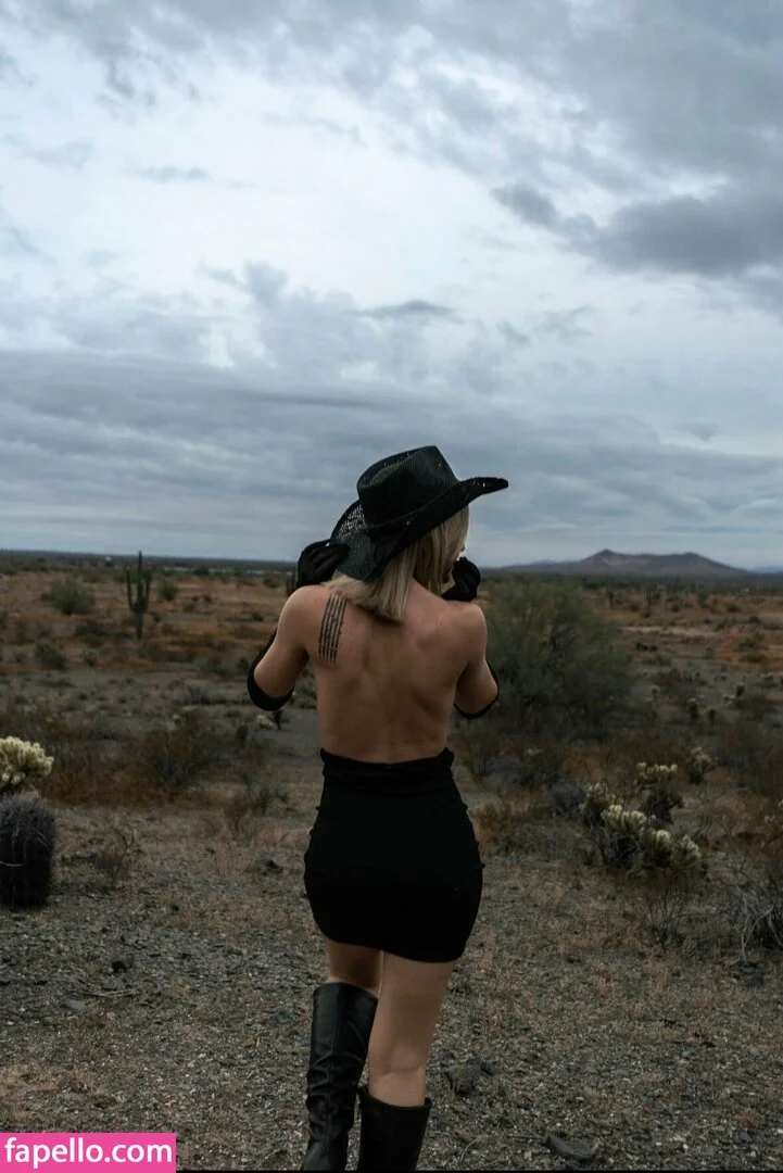 movementswithmolly Nude Onlyfans Photo 27
