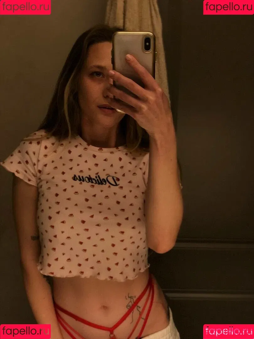 Dina Lewd Onlyfans Photo Gallery 