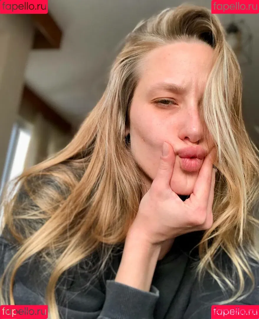 Dina Lewd Onlyfans Photo Gallery 