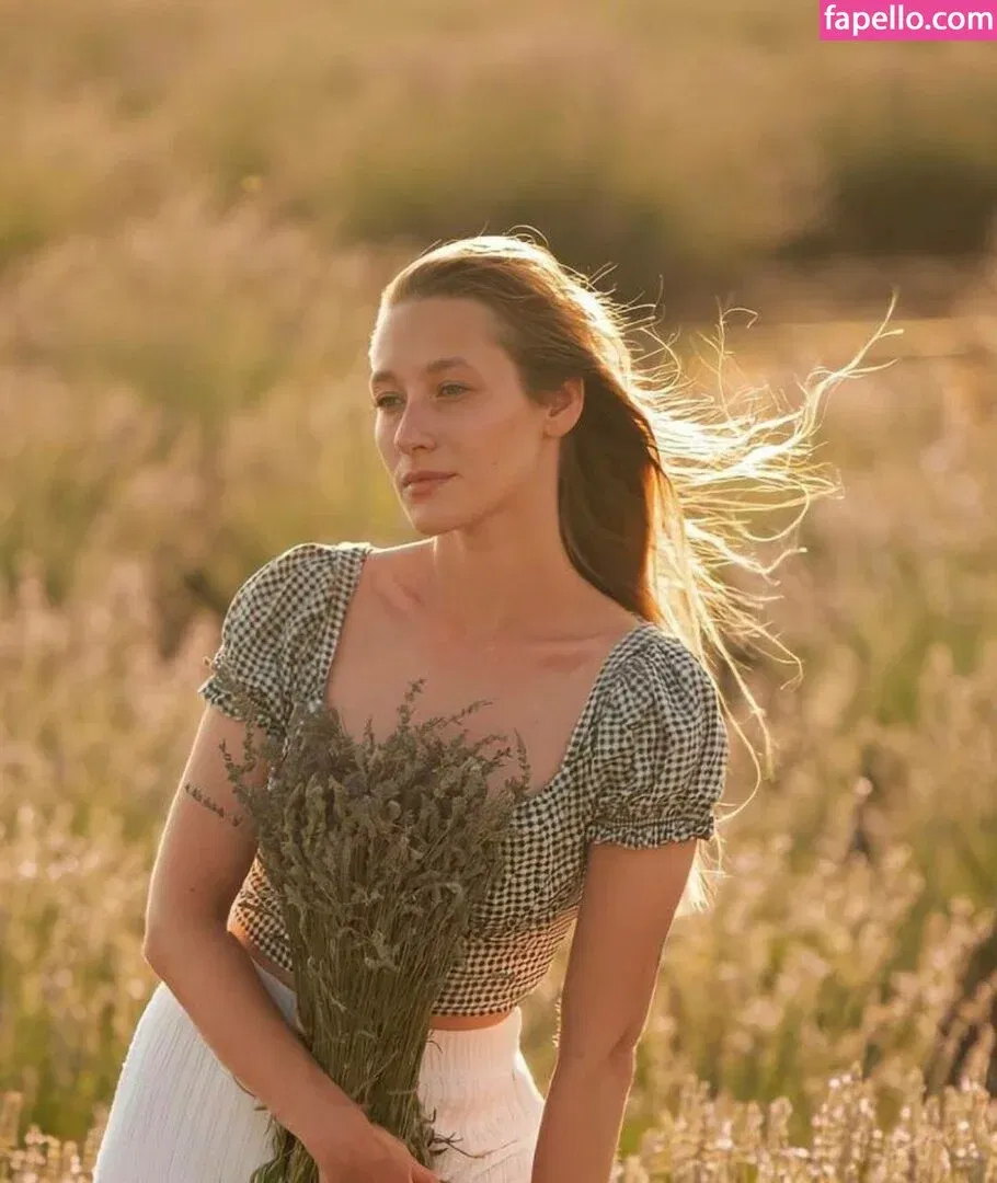 Dina Lewd Onlyfans Photo Gallery 