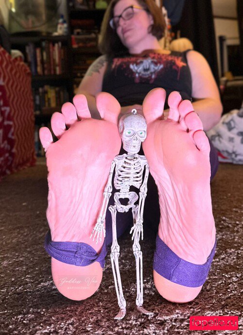 Goddess Var Nude Onlyfans Photo 16