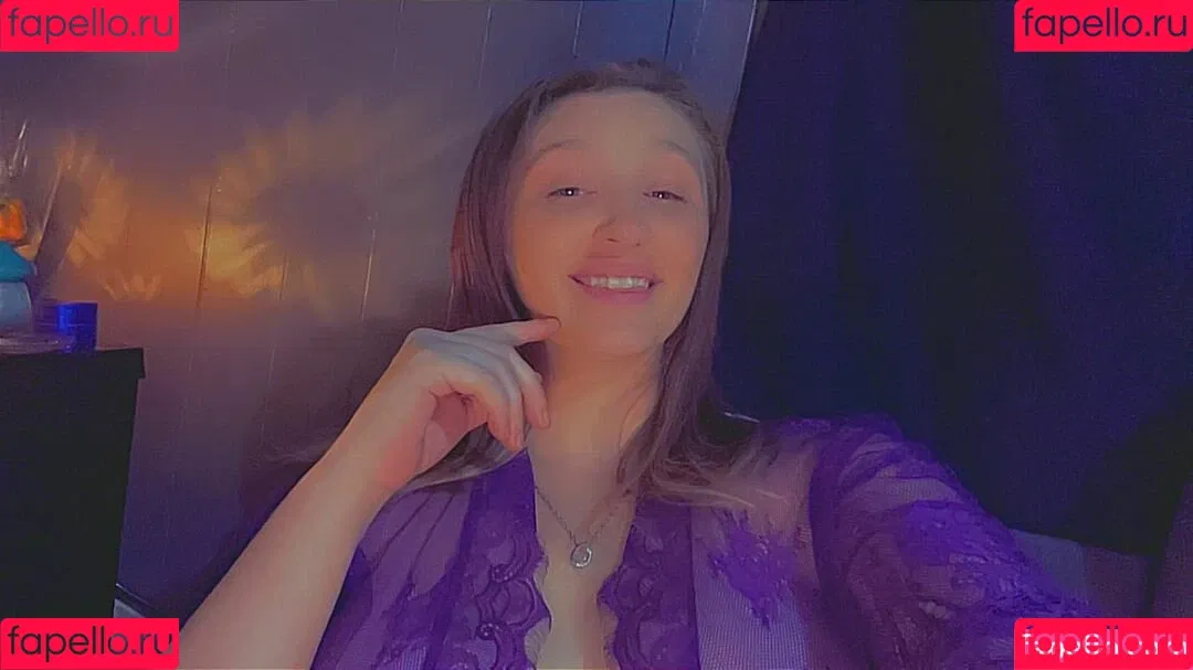 Stoner Queen Onlyfans Photo Gallery 