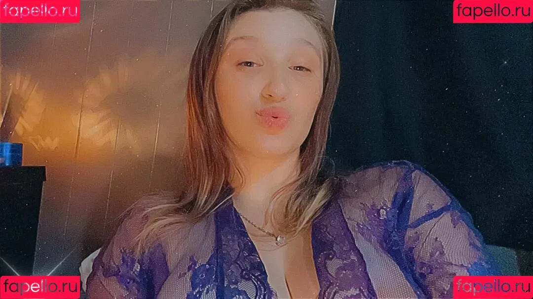 Stoner Queen Onlyfans Photo Gallery 