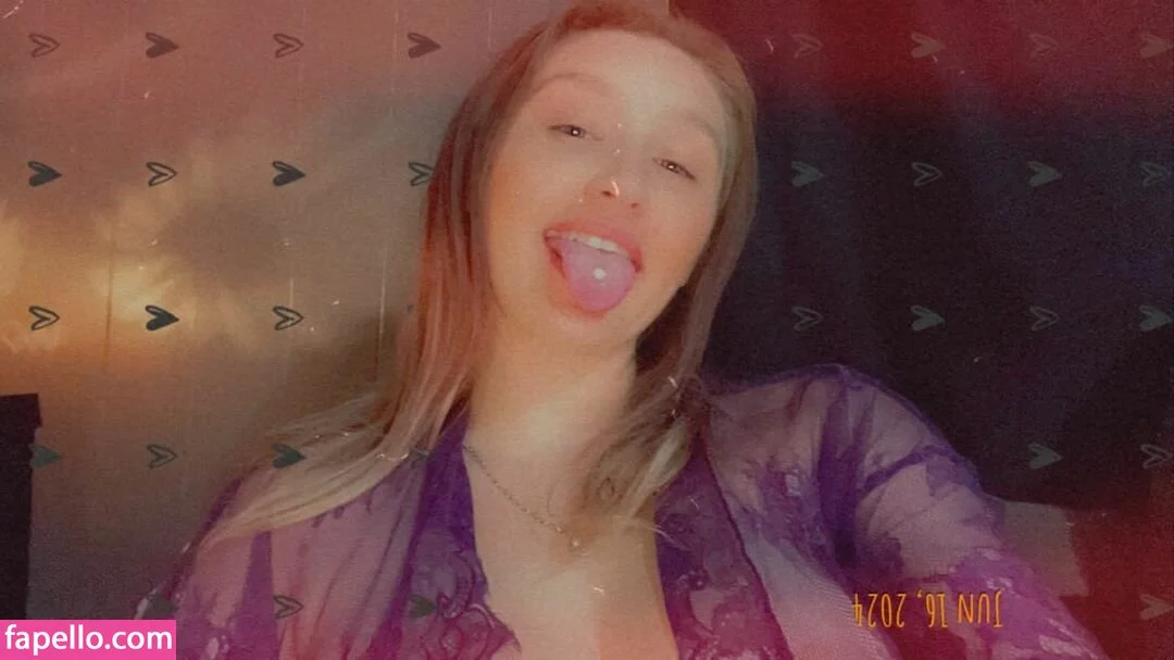 Stoner Queen Onlyfans Photo Gallery 