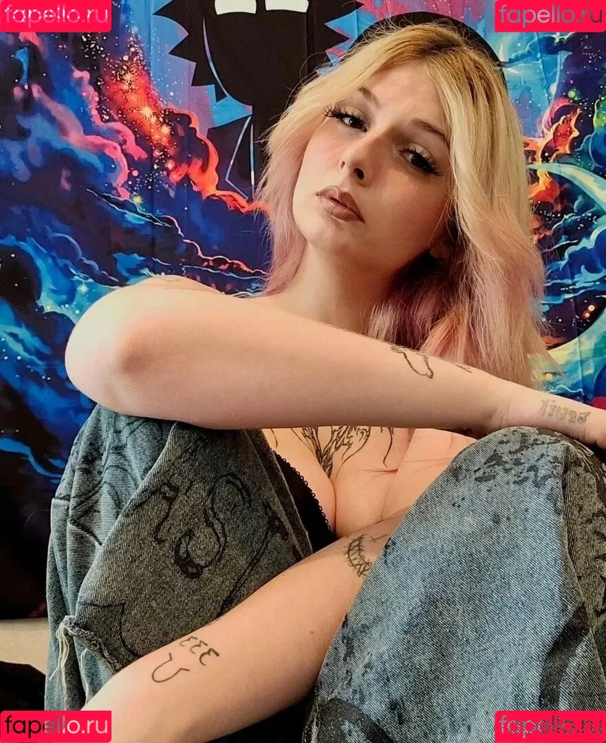 LilaSprite Onlyfans Photo Gallery 