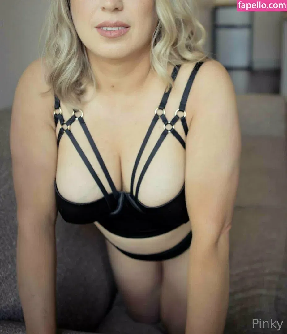 pinkyssworld Onlyfans Photo Gallery 