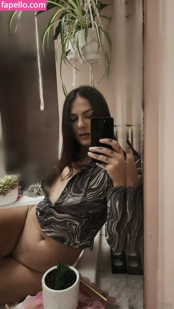 pinkyssworld Onlyfans Photo Gallery 