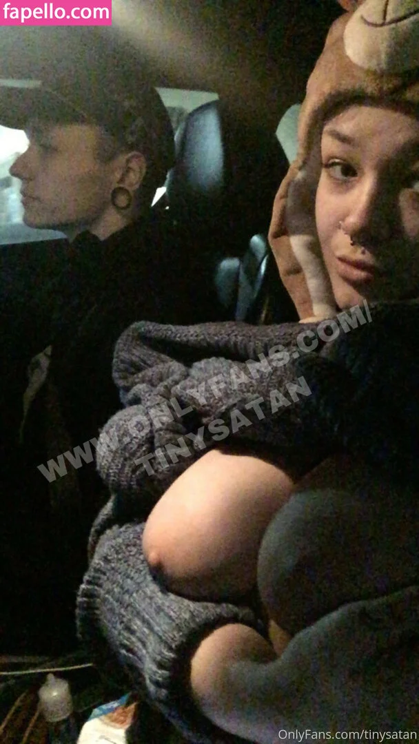 tinywaistemma Onlyfans Photo Gallery 