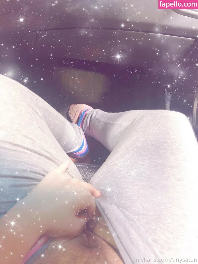 tinywaistemma Onlyfans Photo Gallery 