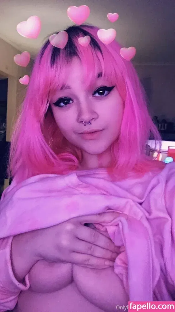 tinywaistemma Onlyfans Photo Gallery 