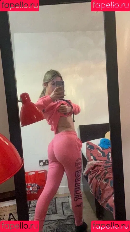 Lucy Scales Onlyfans Photo Gallery 