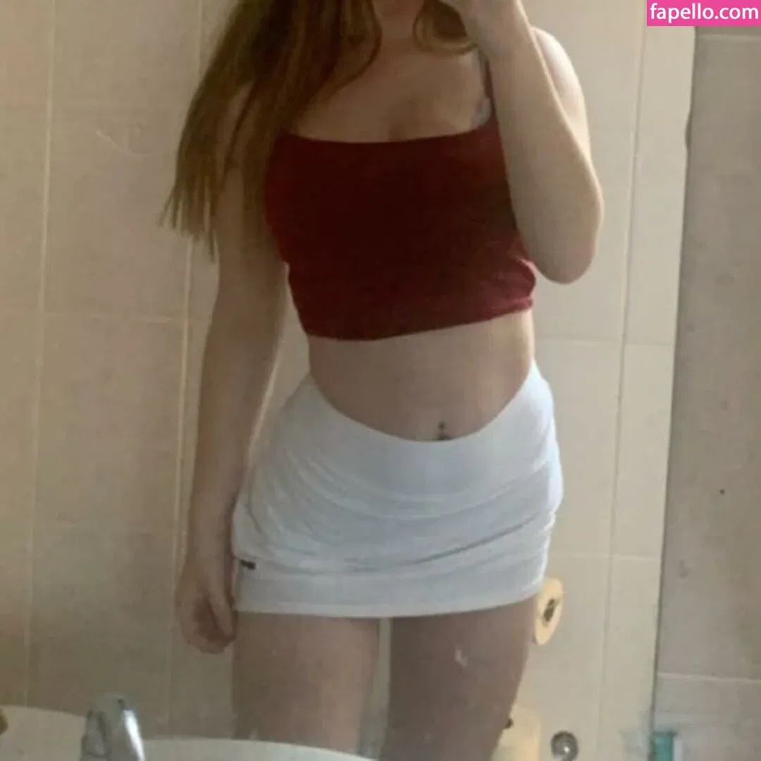 Lucy Scales Onlyfans Photo Gallery 