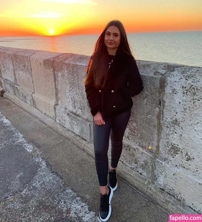 Erin Budak Onlyfans Photo Gallery 