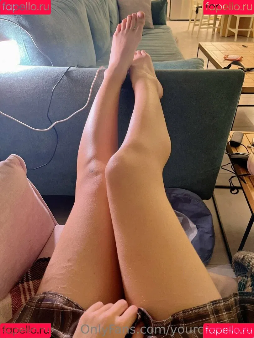 Cora Rossi Onlyfans Photo Gallery 
