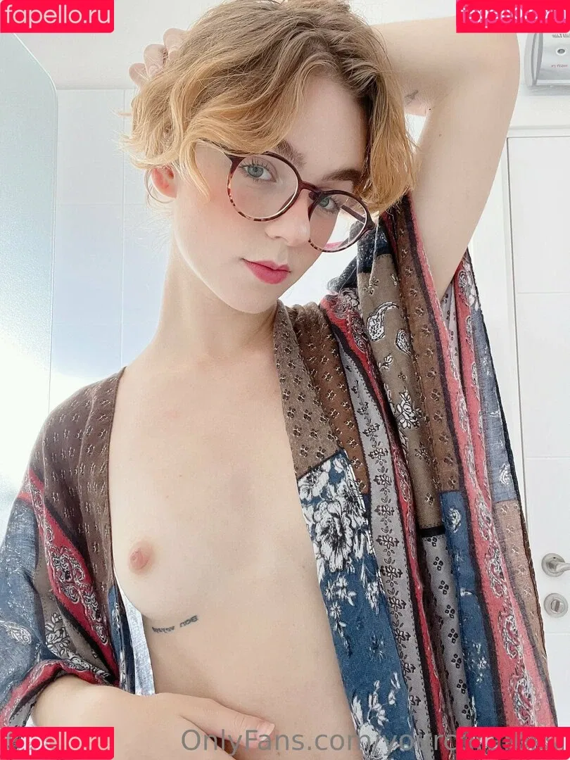 Cora Rossi Onlyfans Photo Gallery 