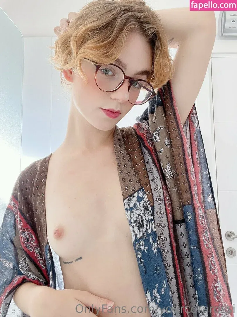 Cora Rossi Onlyfans Photo Gallery 