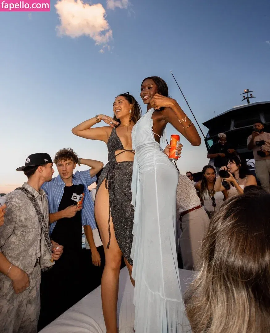 belnotbella Onlyfans Photo Gallery 