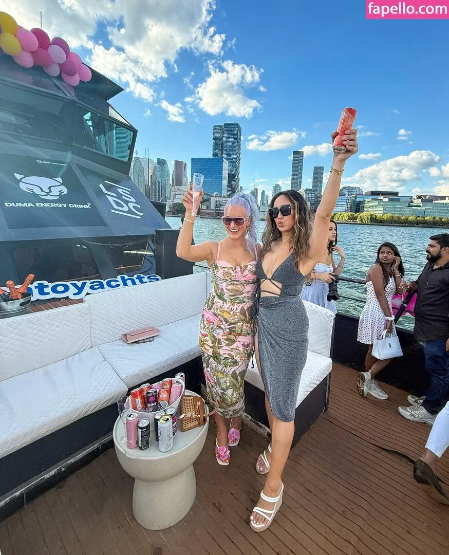 belnotbella Onlyfans Photo Gallery 