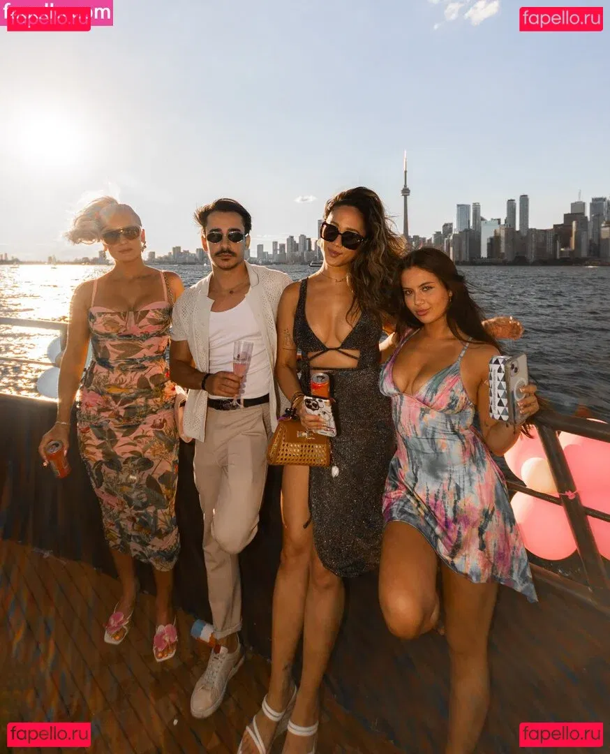 belnotbella Onlyfans Photo Gallery 